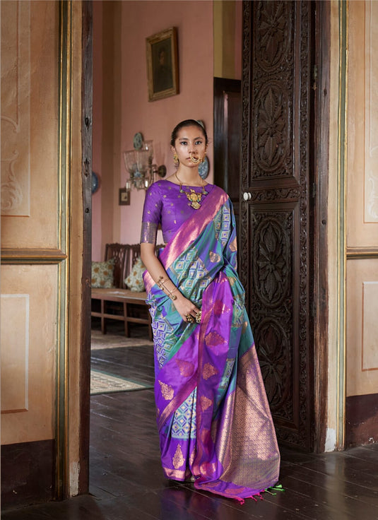 Wine Handloom Pochampally Weaving Silk Festive Wear Saree For Women